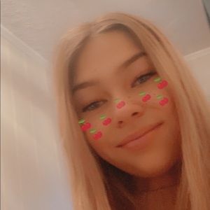 Meet your Posher, Nadia